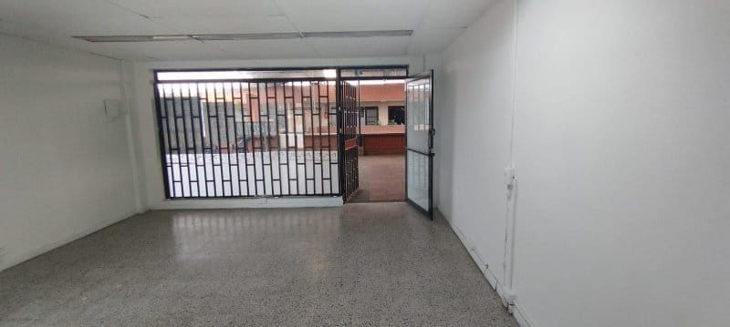 Oficina en venta en Carlos E Restrepo, Medellín, 40 m² · foto 8 de 11