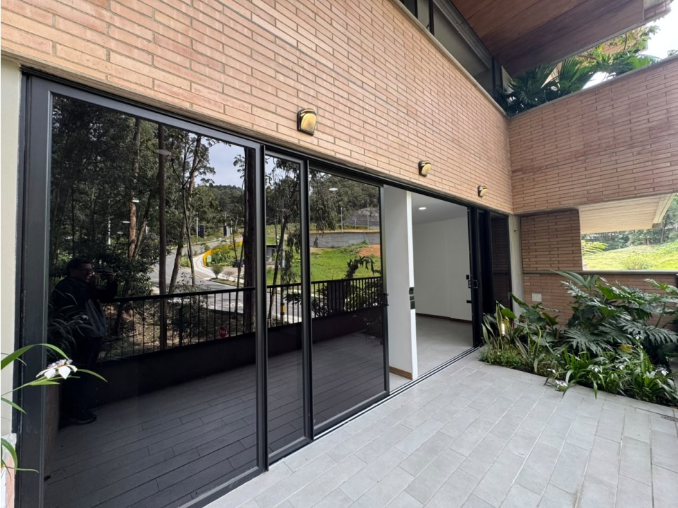 Apartaestudio en arriendo en El Poblado, Medellín · foto 11 de 14
