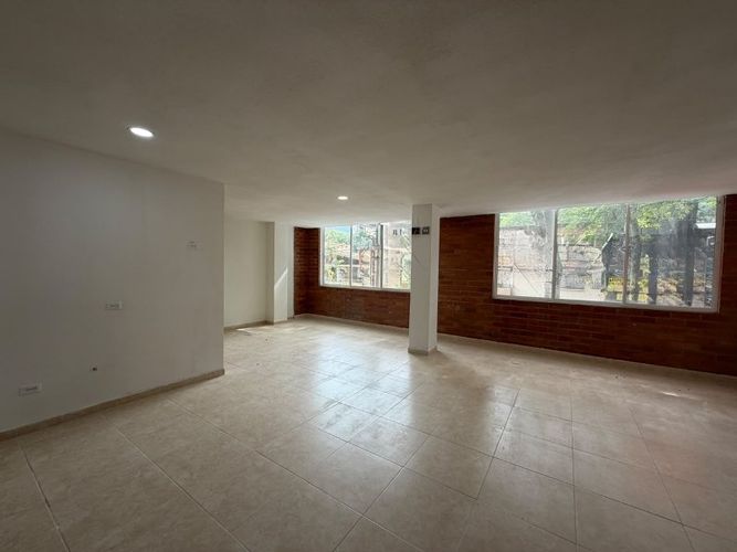 Local en arriendo en Calasanz, Medellín, 68 m² · foto 2 de 7