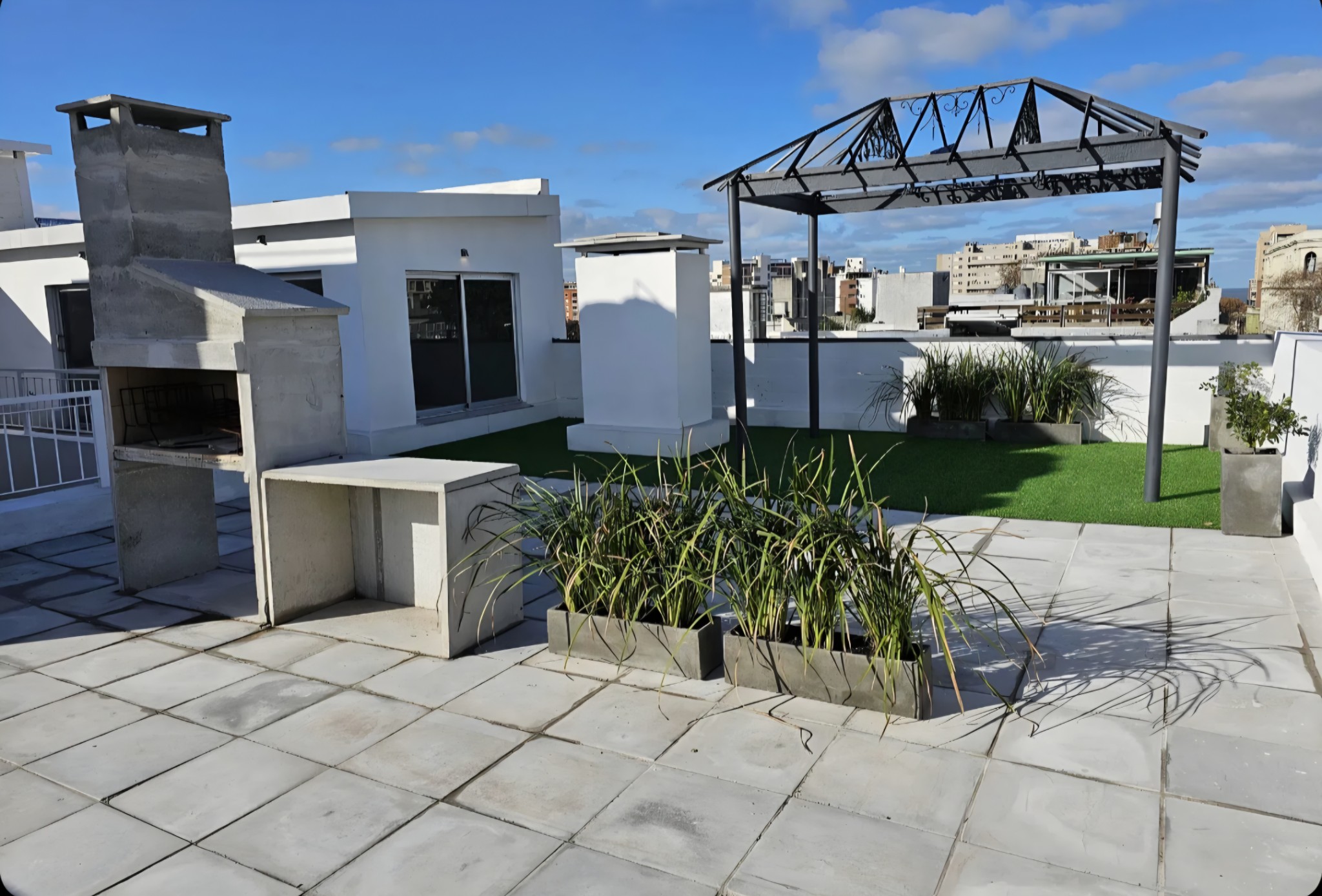 Exclusivo Dúplex a Estrenar en Alquiler: 1 Dormitorio, Terraza Privada y Diseño de Vanguardia en Magallanes, casi Durazno.