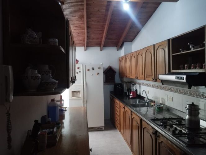 Apartamento de 4 alcobas en venta en Las Acacias, Medellín, 167 m² · foto 11 de 18
