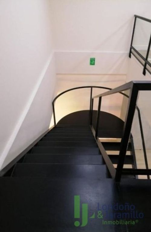Oficina en venta en Milla De Oro, Medellín, 142 m² · foto 3 de 8