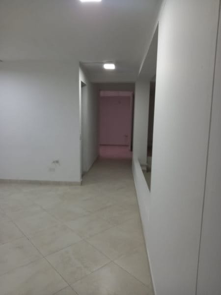 Oficina en arriendo en Florida Nueva, Medellín, 180 m² · foto 3 de 11