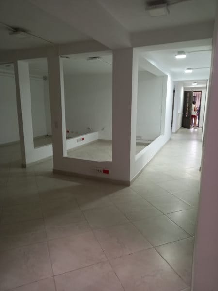 Oficina en arriendo en Florida Nueva, Medellín, 180 m² · foto 5 de 11