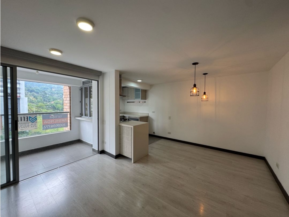 Apartamento en arriendo en Loma De Las Brujas, Envigado · foto 5 de 21