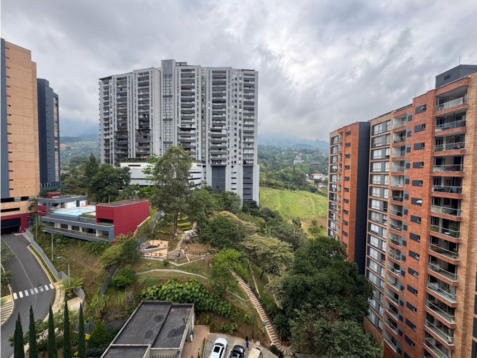 Apartamento en arriendo en Loma De Las Brujas, Envigado · foto 7 de 21