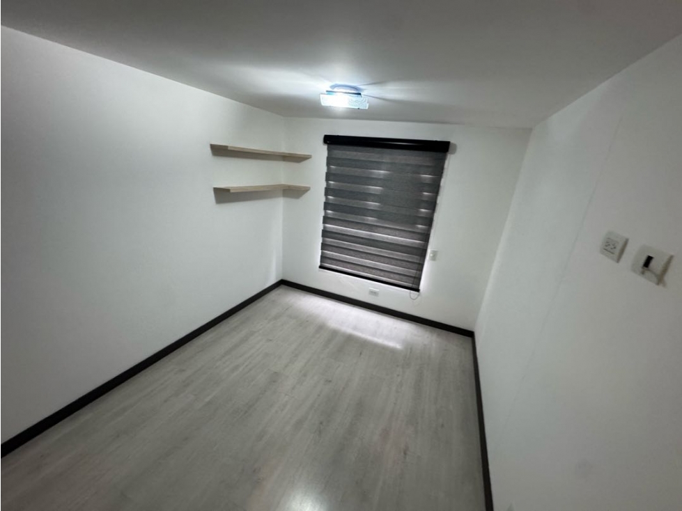 Apartamento en arriendo en Loma De Las Brujas, Envigado · foto 16 de 21