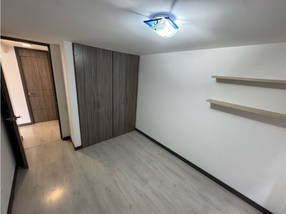 Apartamento en arriendo en Loma De Las Brujas, Envigado · foto 17 de 21
