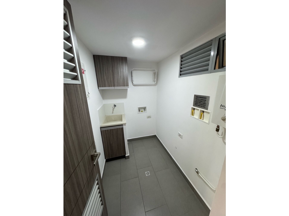 Apartamento en arriendo en Loma De Las Brujas, Envigado · foto 21 de 21