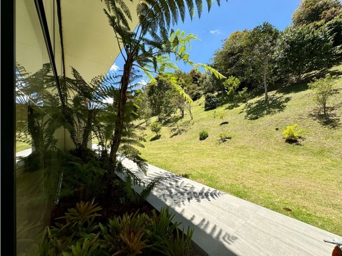 Casa de 3 alcobas en venta en Las Palmas, Envigado, 450 m² · foto 5 de 24