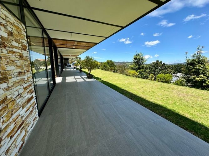 Casa de 3 alcobas en venta en Las Palmas, Envigado, 450 m² · foto 11 de 24