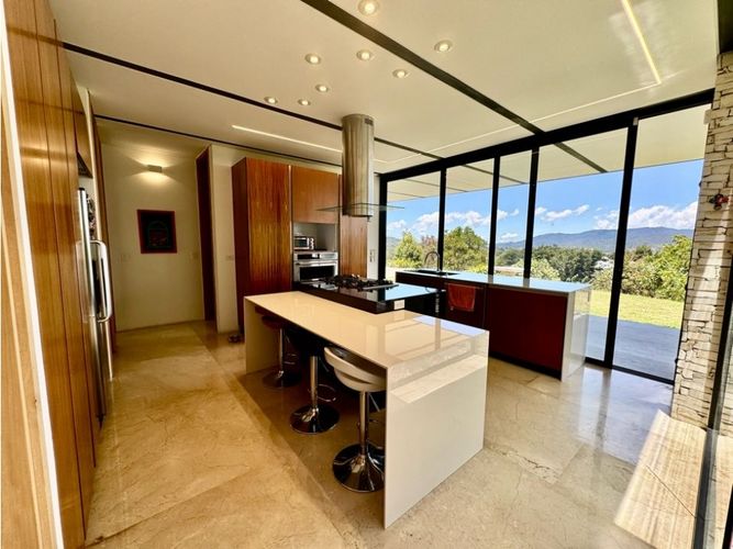 Casa de 3 alcobas en venta en Las Palmas, Envigado, 450 m² · foto 19 de 24