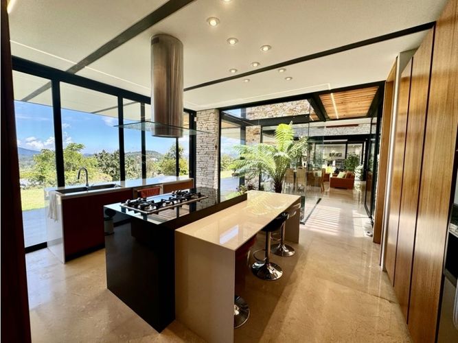 Casa de 3 alcobas en venta en Las Palmas, Envigado, 450 m² · foto 20 de 24