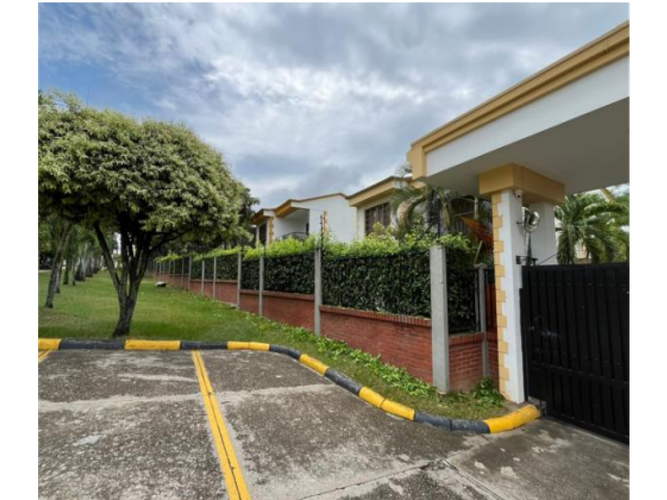 Casa en venta en Fortalecilla, Neiva, 221 m² · foto 7 de 8