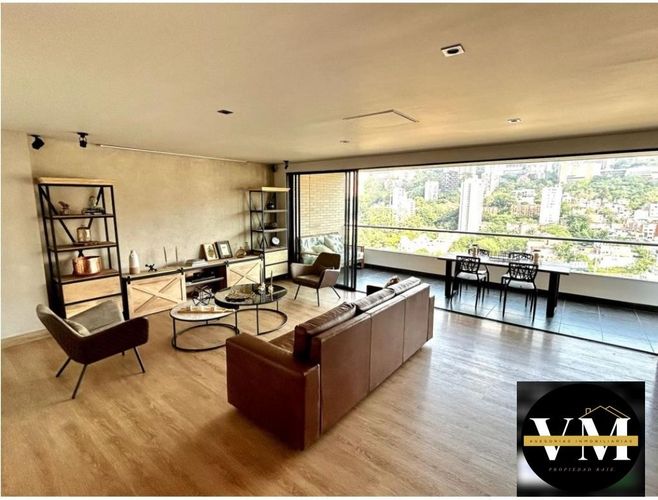 Apartamento de 4 alcobas en venta en El Tesoro, Medellín, 188 m² · foto 2 de 8