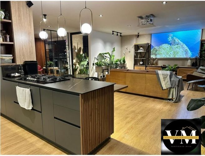 Apartamento de 4 alcobas en venta en El Tesoro, Medellín, 188 m² · foto 5 de 8