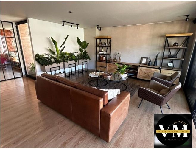 Apartamento de 4 alcobas en venta en El Tesoro, Medellín, 188 m² · foto 4 de 8