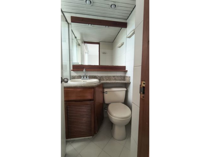Apartamento de 3 alcobas en arriendo en San Diego, Medellín, 76 m² · foto 11 de 15