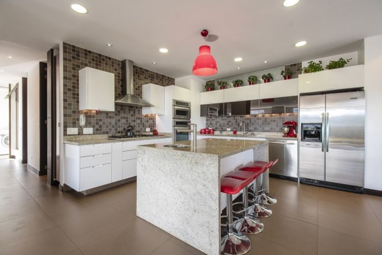 Casa de 5 alcobas en venta en Aposentos, Sopó, 450 m² · foto 5 de 19