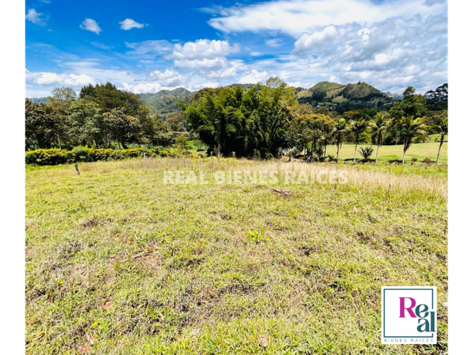 Lote en venta en San Nicolas, La Ceja, 4502 m² · foto 2 de 9