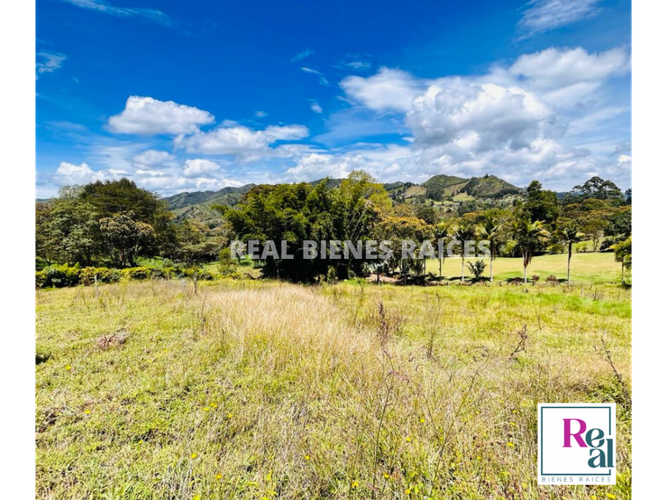 Lote en venta en San Nicolas, La Ceja, 4502 m² · foto 8 de 9