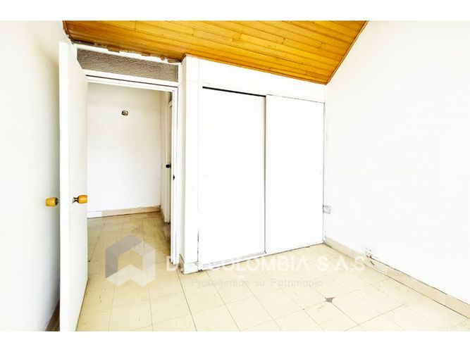 Apartamento de 3 alcobas en venta en Miraflores, Ricaurte, 75 m² · foto 4 de 8