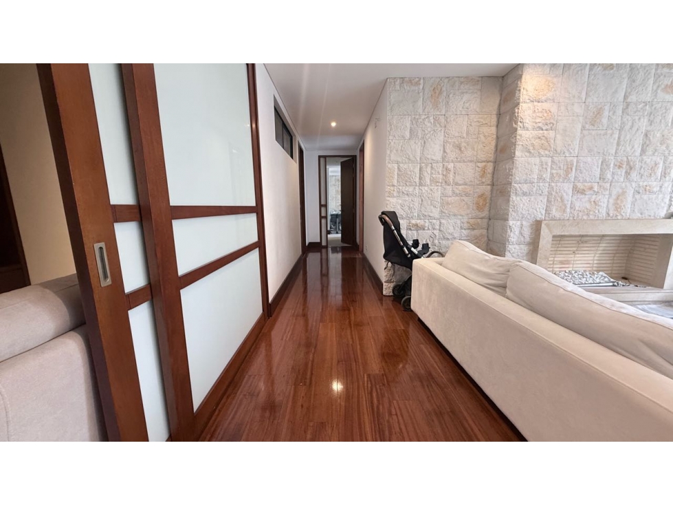Apartamento en venta en Santa Barbara Occidental, Bogotá · foto 4 de 18