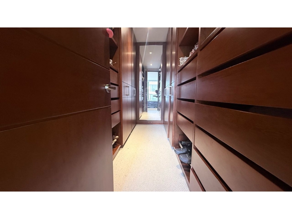 Apartamento en venta en Santa Barbara Occidental, Bogotá · foto 7 de 18