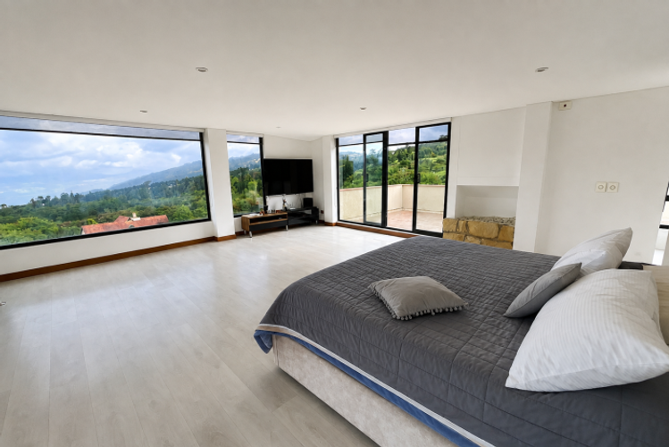 Casa de 4 alcobas en venta en Altos De Yerbabuena, Sopó, 450 m² · foto 9 de 23