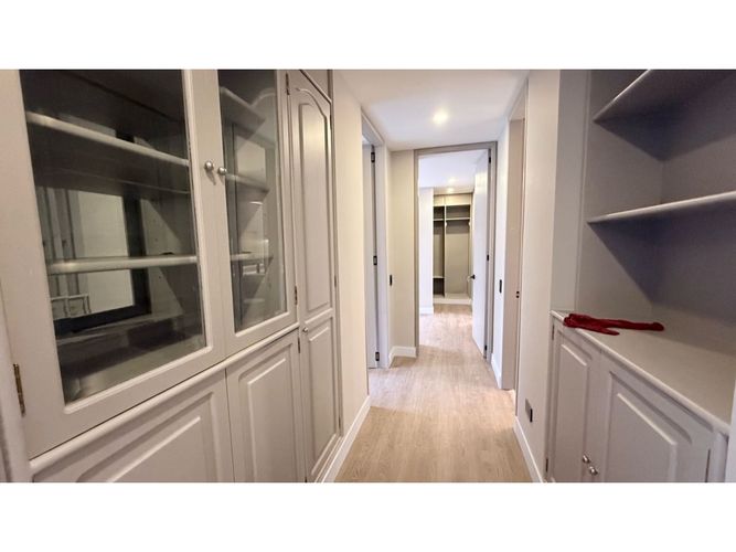 Apartamento en venta en Santa Barbara Occidental, Bogotá · foto 4 de 19