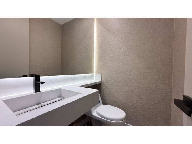 Apartamento en venta en Santa Barbara Occidental, Bogotá · foto 6 de 19