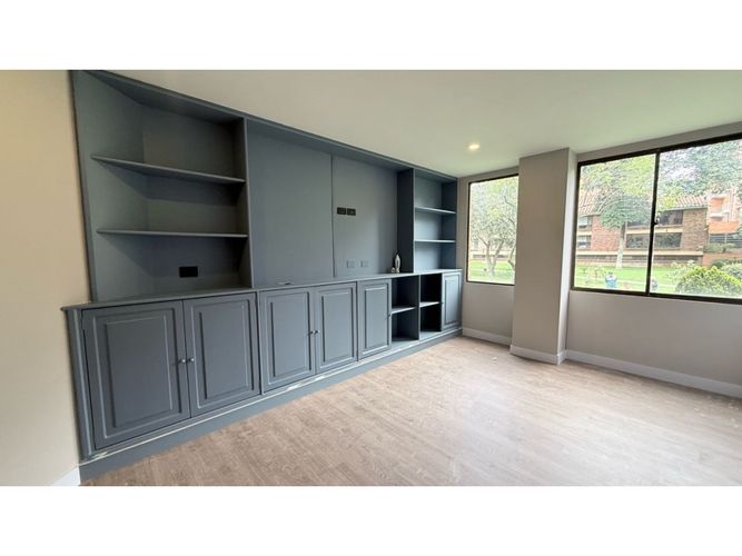 Apartamento en venta en Santa Barbara Occidental, Bogotá · foto 7 de 19