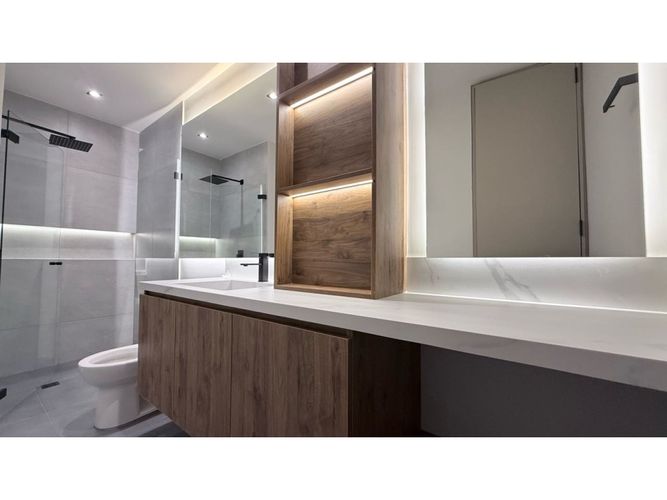 Apartamento en venta en Santa Barbara Occidental, Bogotá · foto 8 de 19