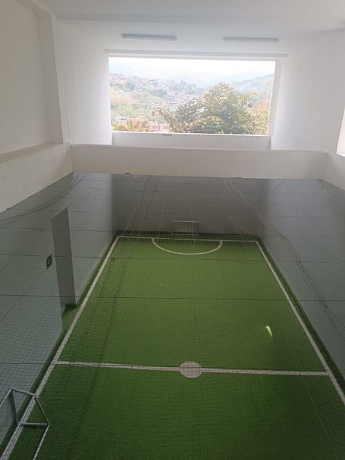 Apartamento de 4 alcobas en venta en Santa Teresita, Cali, 245 m² · foto 21 de 24