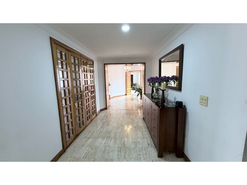 Apartamento en venta en La Carolina, Bogotá · foto 5 de 24