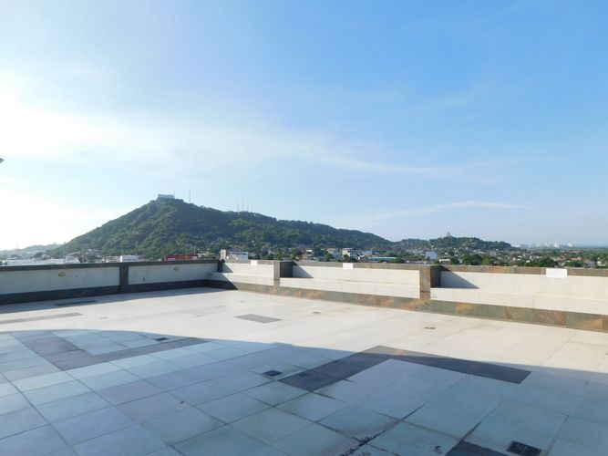 Edificio en arriendo en Alcibia, Cartagena, 3236 m² · foto 3 de 24