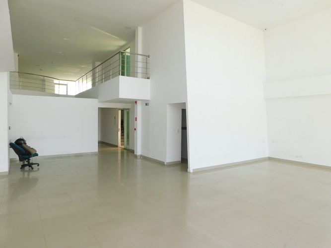 Edificio en arriendo en Alcibia, Cartagena, 3236 m² · foto 4 de 24