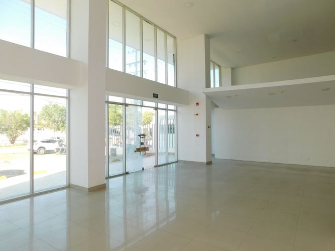 Edificio en arriendo en Alcibia, Cartagena, 3236 m² · foto 7 de 24