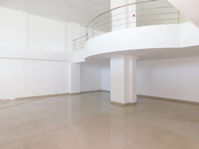 Edificio en arriendo en Alcibia, Cartagena, 3236 m² · foto 8 de 24