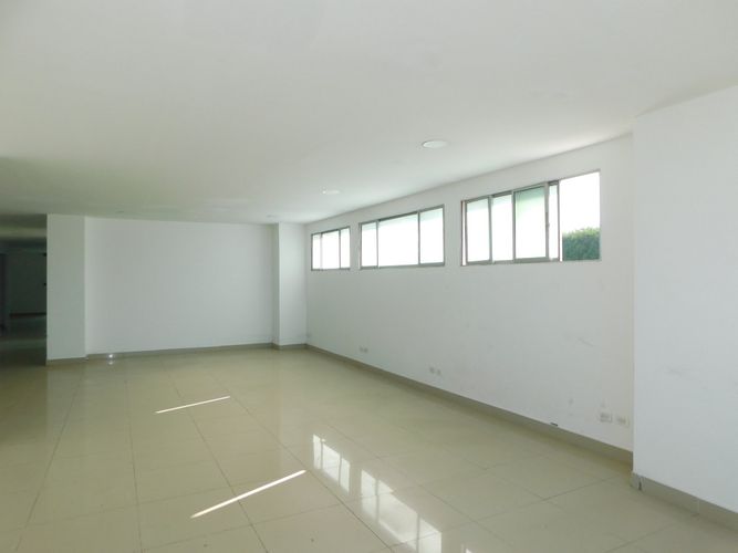 Edificio en arriendo en Alcibia, Cartagena, 3236 m² · foto 14 de 24