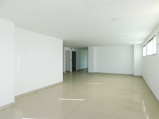Edificio en arriendo en Alcibia, Cartagena, 3236 m² · foto 15 de 24