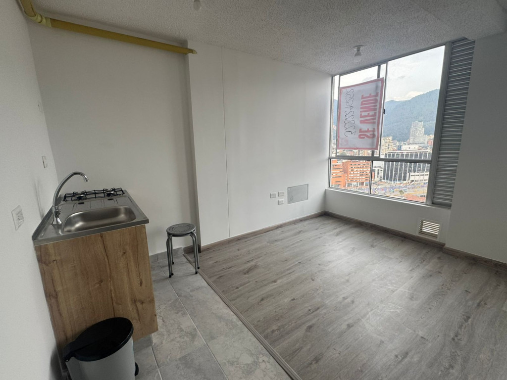 Apartamento en venta en Usatama, Bogotá · foto 2 de 7