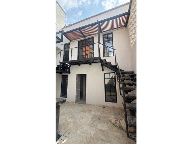 Edificio en arriendo en Granada, Cali, 580 m² · foto 3 de 20