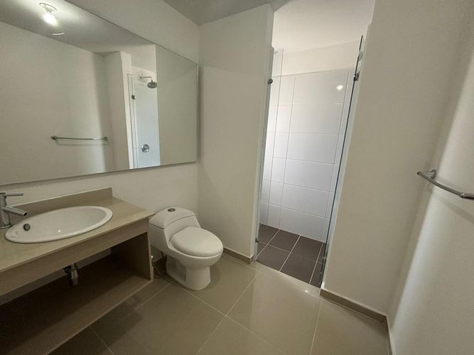 Casa de 3 alcobas en venta en El Castillo, Jamundí, 340 m² · foto 9 de 24