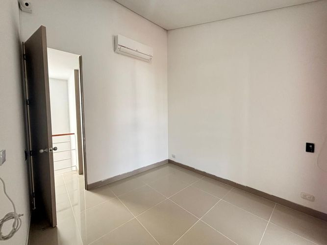 Casa de 3 alcobas en venta en El Castillo, Jamundí, 340 m² · foto 12 de 24