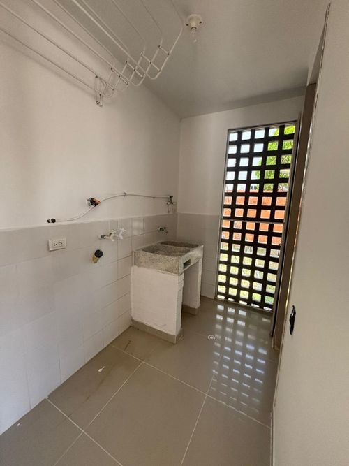 Casa de 3 alcobas en venta en El Castillo, Jamundí, 340 m² · foto 22 de 24