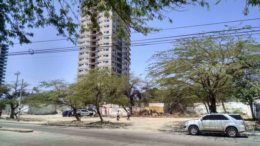 Lote en venta en Rodadero Sur, Santa Marta, 1320 m² · foto 2 de 4