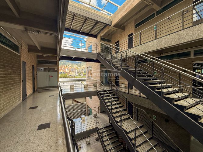Oficina en arriendo en Guayabal, Medellín, 176 m² · foto 15 de 20