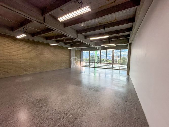 Oficina en arriendo en Guayabal, Medellín, 176 m² · foto 18 de 20