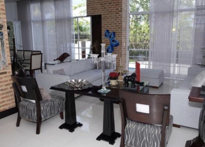 Casa de 4 alcobas en venta en Cristales, Cali, 450 m² · foto 4 de 9